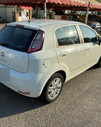Fiat Punto 1.4 gpl benzina 2012 anno