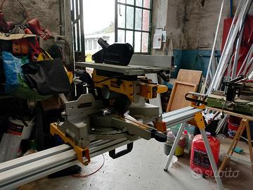 Dewalt D27112 con cavalletto