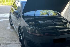 GOLF GTI 7