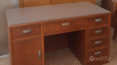 Scrivania vintage anni 60