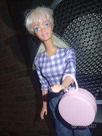 tre Barbie mattel