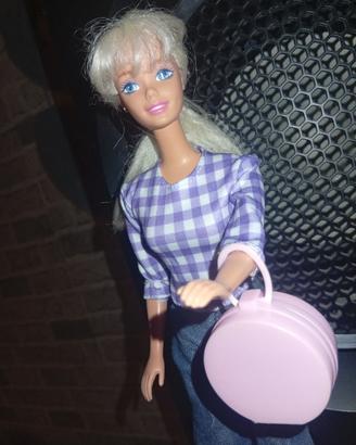 tre Barbie mattel