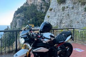 Triumph speed triple 1050r