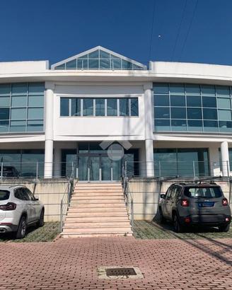 NEGOZIO A MIGLIANICO