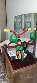 Triciclo Jumbo rosso e verde