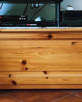 Cassapanca in legno massello