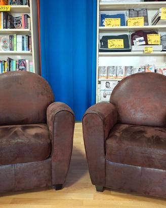 due poltrone similpelle