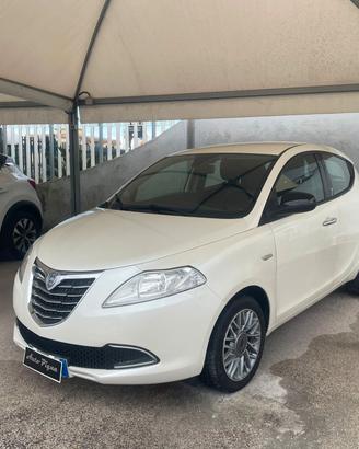 Lancia Ypsilon 1.3 MJT 16V 95 CV 5 porte S&S Plati