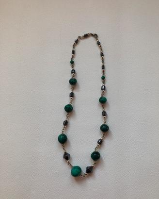 Collana con pietre