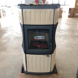 stufa a legna NUOVA