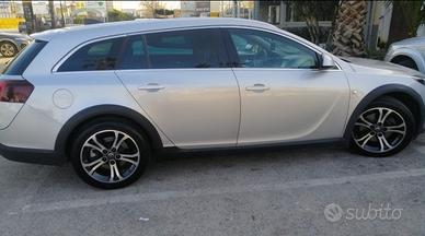 OPEL Insignia - 2016