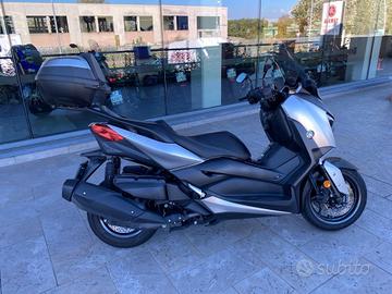 Yamaha X-Max 400 ABS