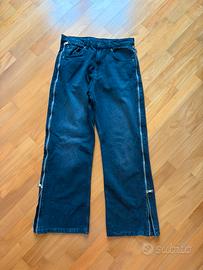 Jeans con zip