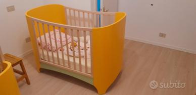 Lettino Pali in legno con materasso 0-4 anni