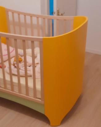 Lettino Pali in legno con materasso 0-4 anni