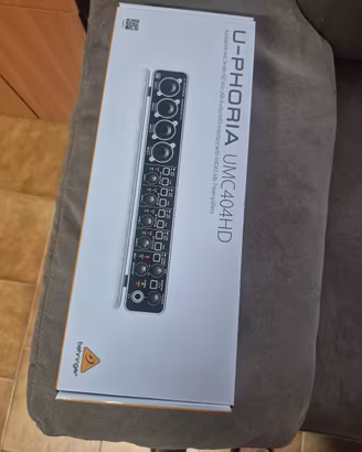 Scheda audio Behringer