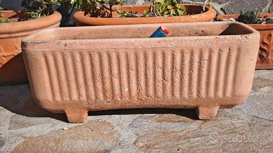 Vasi di resina, no plastica 