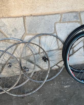 Lotto ruote per bici usate