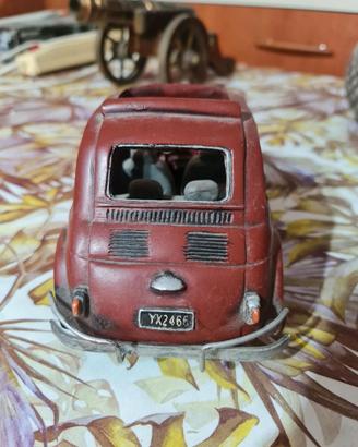 Modellino Fiat 500 vintage in metallo