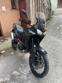 AFRICA TWIN 1100 DCT 2024