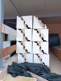 Cornici in EPS con rivestimento in resina