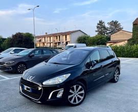 Peugeot 308 1.6Diesel Full tetto panorama per neop
