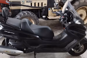 scooter majesty 400
