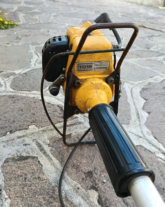 Decespugliatore Kawasaki TD18