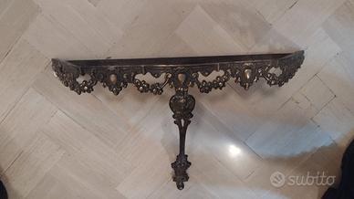 Reggimensola decorativo in ottone stile barocco –