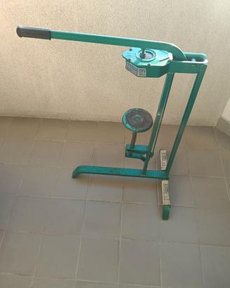 Tappatrice manuale professionale per bottiglie