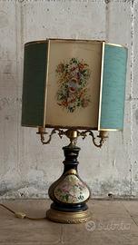 Lampada in porcellana
