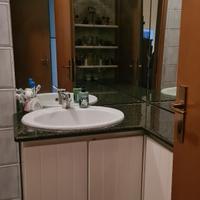 Mobile bagno angolare e con piano in marmo!!