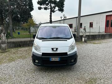 Peugeot Expert 1.6 HDI gancio traino