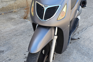 HONDA SH 150 2004 Grigio opaco più ricambi