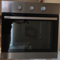 Forno incasso Electrolux  funzione  Aqua Cleaning