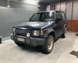 Mitsubishi pajero glx 2.5