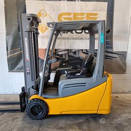 Carrello elevatore elettrico Jungheinrich EFG 220