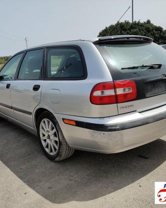 Volvo v40 sw 645 2.0 136cv 95-04 -ricambi