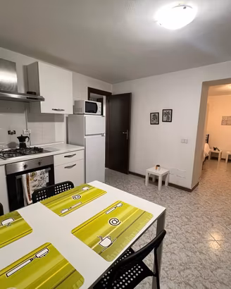 Trilocale ammobiliato disponibile da SUBITO