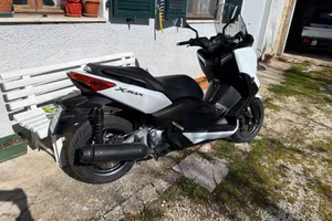 Yamaha X Max 10500 km
