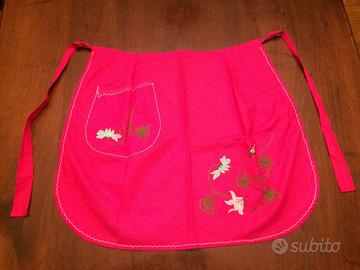 Grembiule da Cucina Rosso tendente al Fucsia.