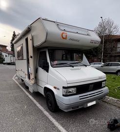 Camper con motore fuso da rettificare