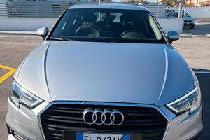 AUDI A3 S-Tronic 1.6 Diesel
