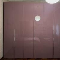 armadio moderno capiente - colore lilla lucido