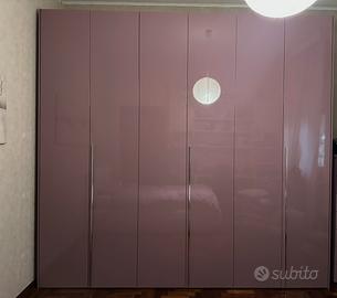 armadio moderno capiente - colore lilla lucido