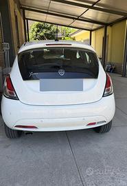 Lancia ypsilon ecochic