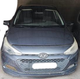 Ricambi Hyundai i20 1.1 CDRi del 2015