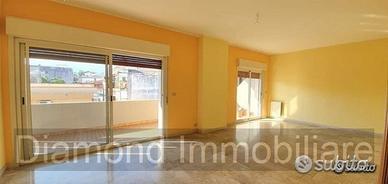 Appartamento 5,5 vani con terrazza e garage Giarre
