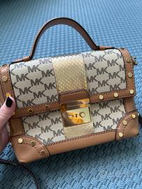 Borsetta di Michael Kors con logo