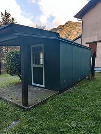 Casetta 2,3x5 mt in lamiera con bagno